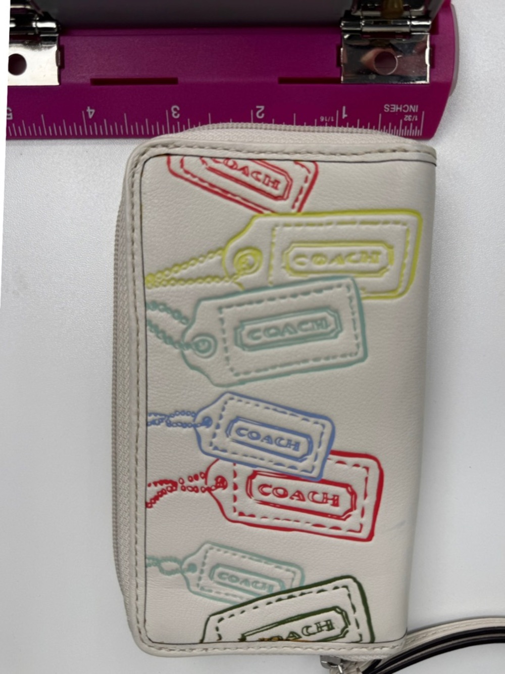 Coach White Leather Multicolor Y2K Hangtag Wallet - Picture 12 of 15